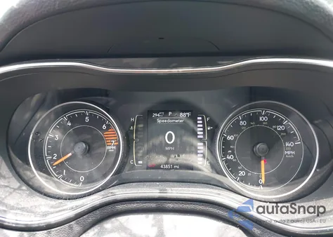 2020 Jeep Cherokee Altitude 4X4 from USA, damaged, VIN 1C4PJMLB2LD629241